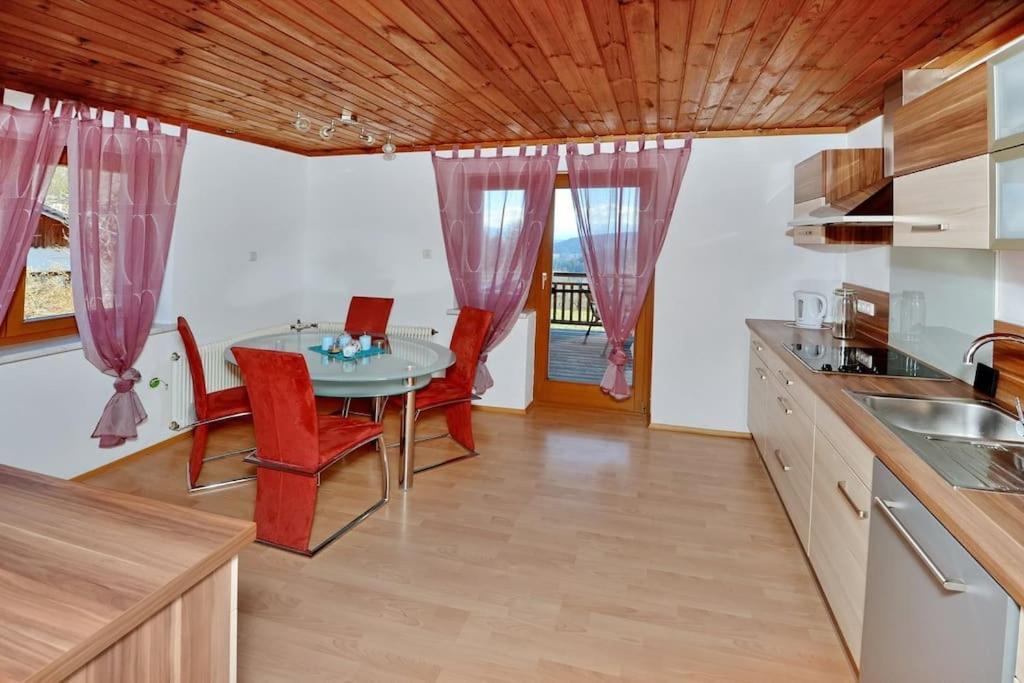 Bach  Ferienwohnung Karawankenblick מראה חיצוני תמונה